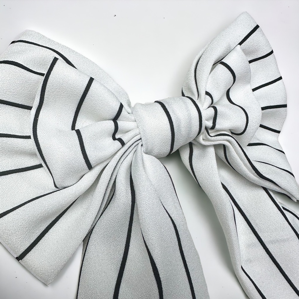 Black and White Striped Bow Cotton Hairclip - Picture 2 of 3